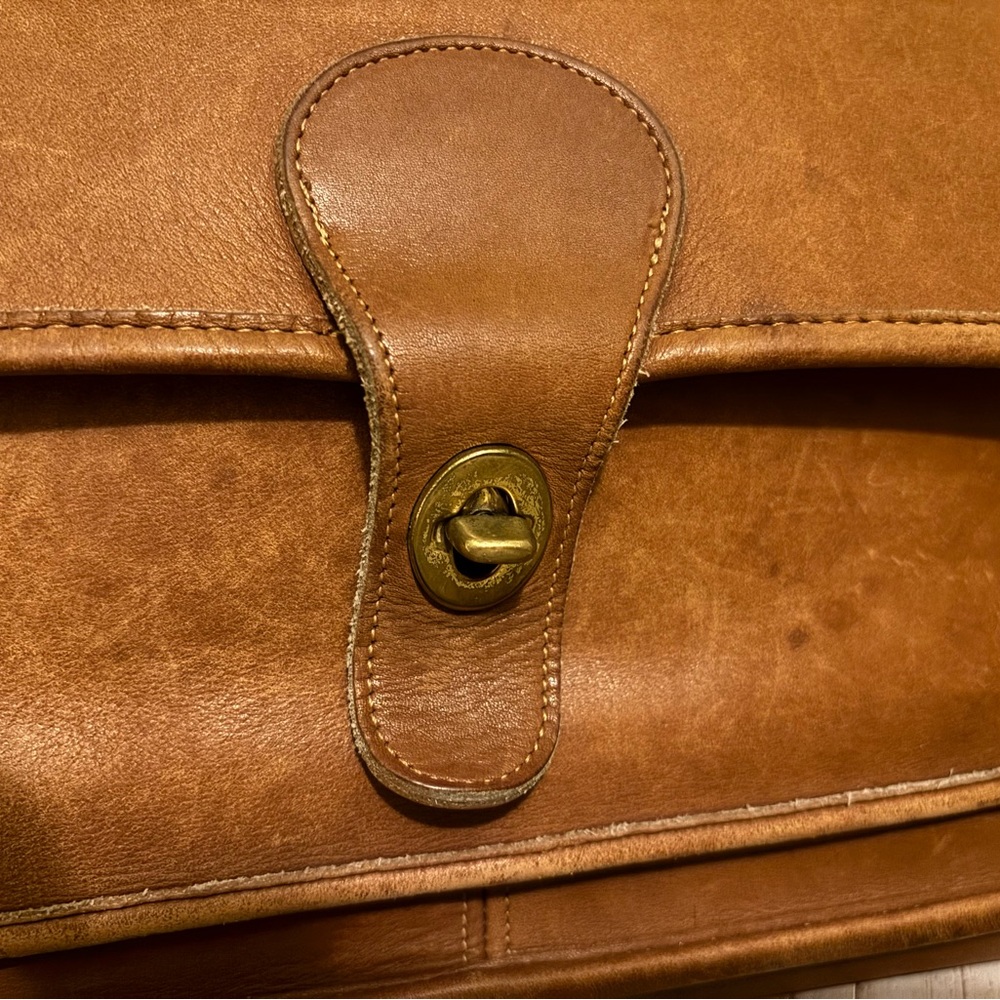 Classic Coach Vintage Brown Leather briefcase - Picture 3 of 15